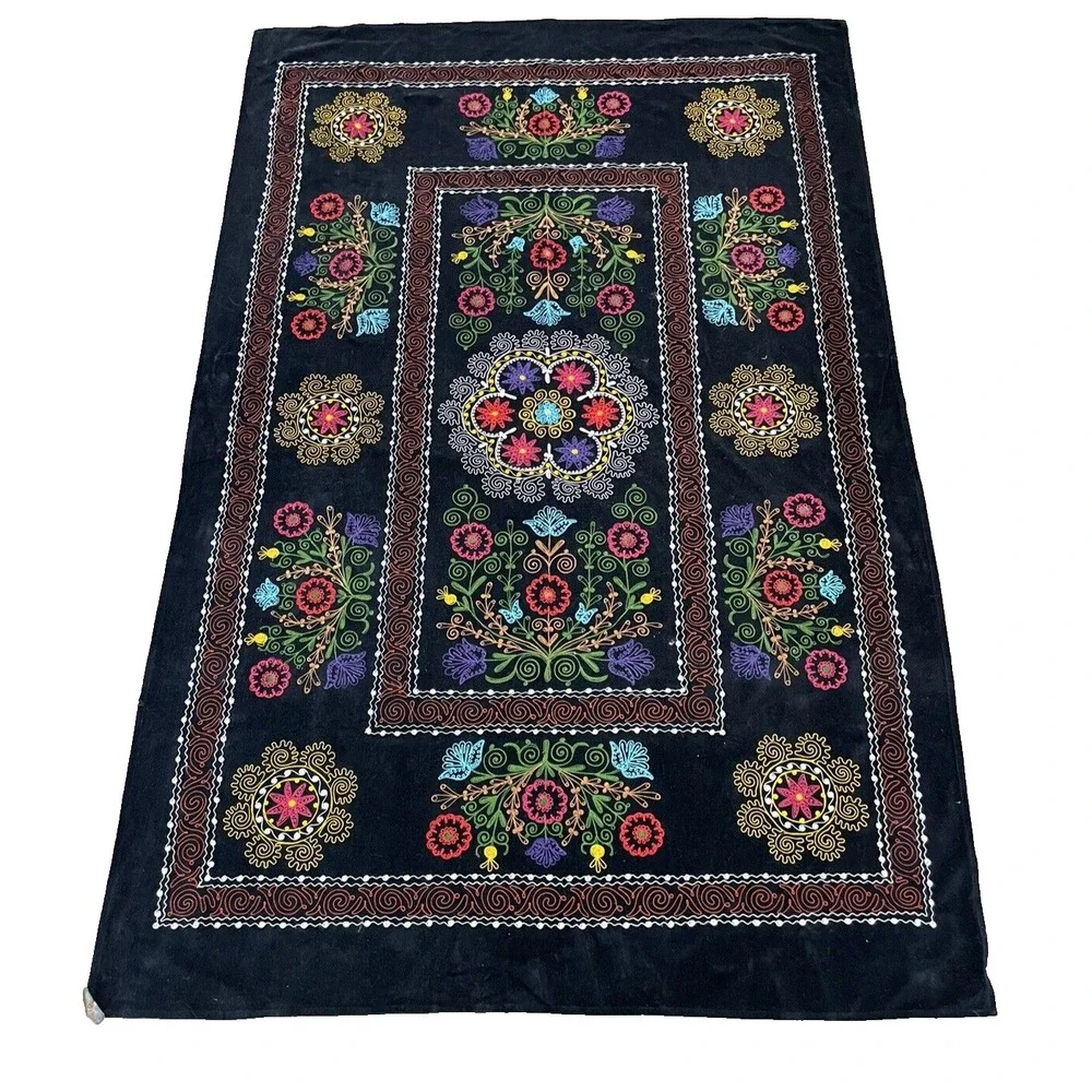 Vtg Uzbek Suzani‎ Handmade Embroidery on Velvet Tablecloth Wall Hanging 53
